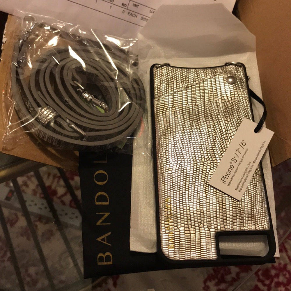 Emma Silver Wave Phone Case and Strap